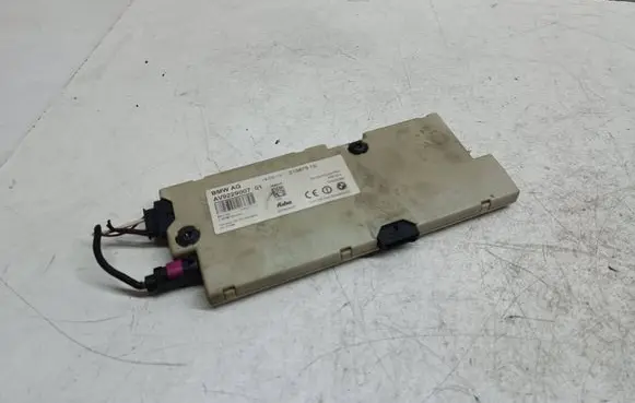 BMW 5 F10 F11 Aerial antenna amplifier 9229007