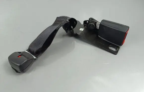 Jeep Compass Rear seatbelt buckle