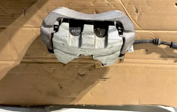 Land Rover Evoque II Front brake caliper