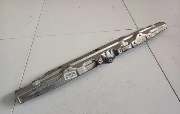 Toyota Avensis Verso Radiator support slam panel