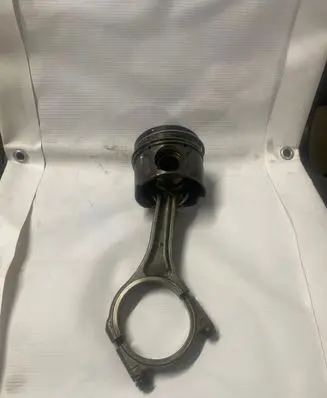 Land Rover Range Rover Sport L494 Piston with connecting rod H268X