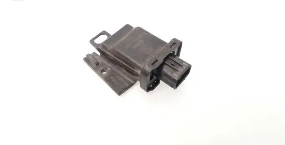 Toyota RAV 4 (XA30) Door control unit/module 8999130040 48411040610 7D05