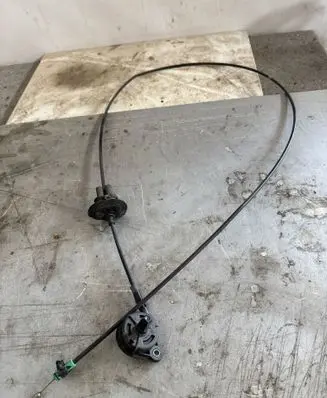 Engine bonnet/hood lock release cable
