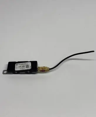 Volkswagen Touran I Aerial antenna amplifier 1T0035577J 141205 MM358