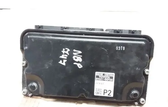 Toyota Avensis T270 Engine control unit/module 8966105P20