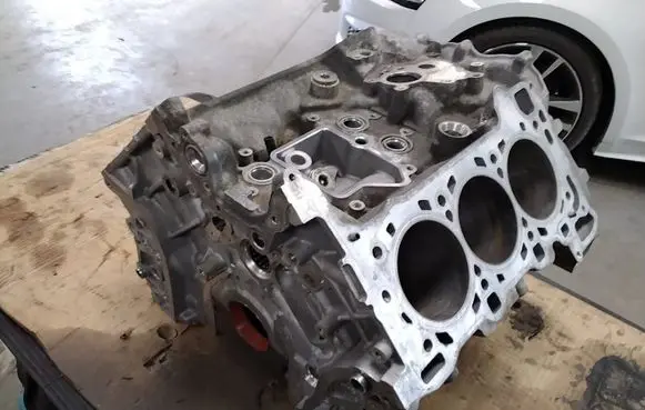 Audi A5 Engine block 06M103023FJ CWG