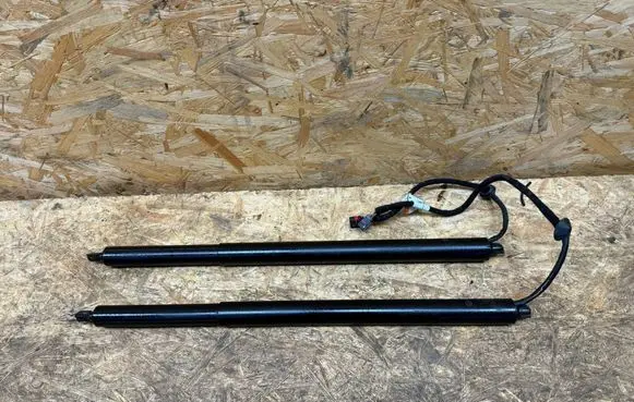 Alfa Romeo Stelvio Rear window strut damper 