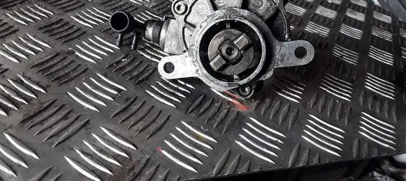 Renault Espace - Grand espace IV Vacuum pump 8200102535