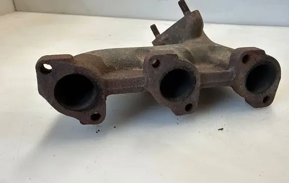 BMW 5 E34 Exhaust manifold 1710824