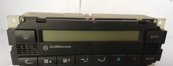 Volkswagen PASSAT B5 Climate control unit 1J1907044 5HB00761700