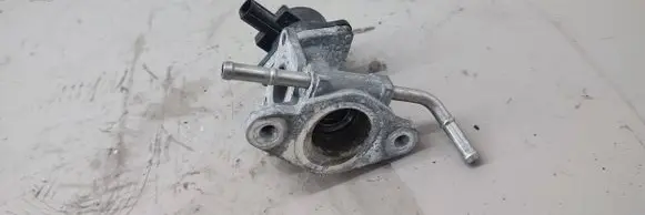 Toyota Sienna XL40 IV EGR valve 25620F0020 F0020