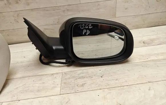 Volvo V50 Front door electric wing mirror 3303000RH