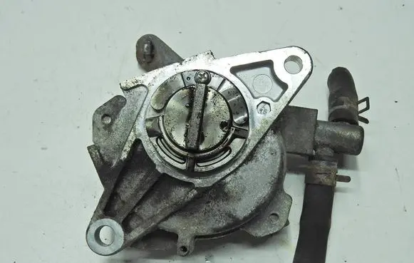 Mitsubishi ASX Vacuum pump