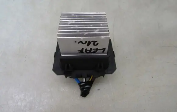 Nissan Leaf II (ZE1) Heater blower motor/fan resistor T1000034ZF