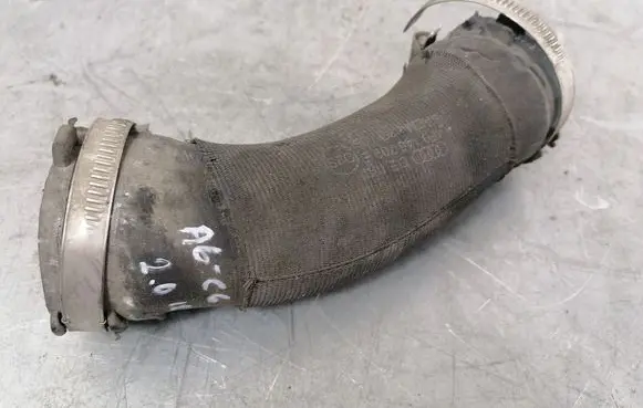 Audi A6 S6 C6 4F Intercooler hose/pipe 4F0145709E