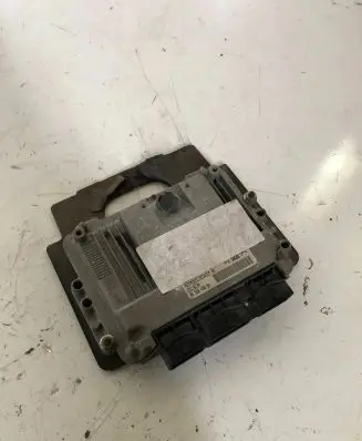 Citroen C4 I Engine control unit/module 9656840980