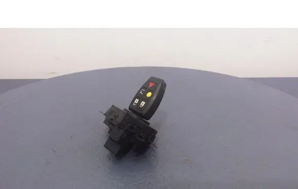 Volvo V50 Ignition lock 8688767