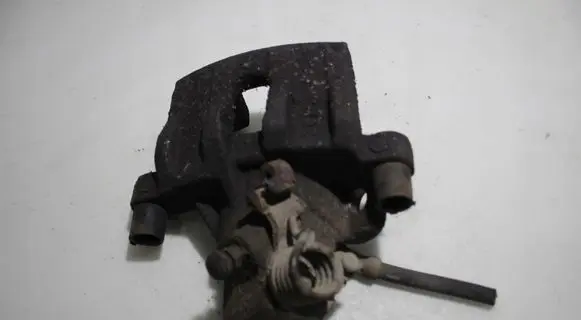 Ford C-MAX II Rear brake caliper