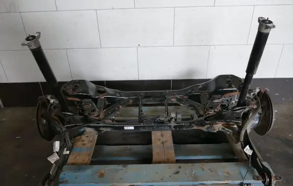 Volvo V40 Rear axle beam with reductor 