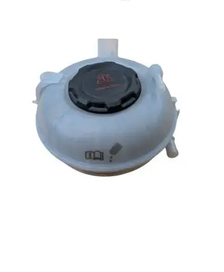 Volkswagen PASSAT B8 Coolant expansion tank/reservoir 8V0121407 5Q0121407P