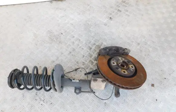 Peugeot 5008 Front wheel hub spindle knuckle