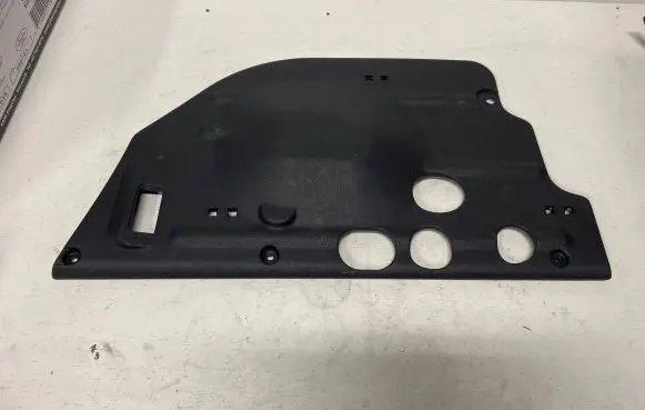 Dashboard lower bottom trim panel