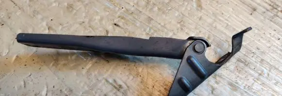 Subaru Forester SG Engine bonnet/hood hinges
