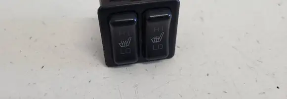 Mitsubishi Outlander Seat heating switch 183570