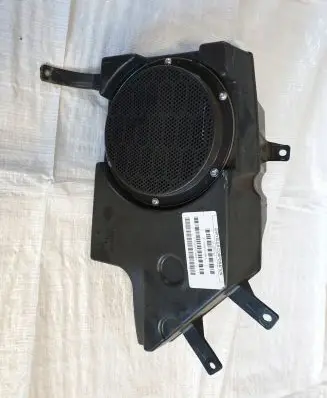 Jeep Cherokee Subwoofer speaker 5091212AB