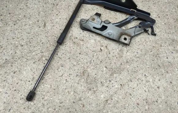 Audi Q5 SQ5 FY Engine bonnet/hood hinges 80A823302C