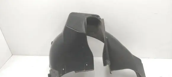Audi A4 S4 B5 8D Rear arch fender liner splash guards 8D0810172