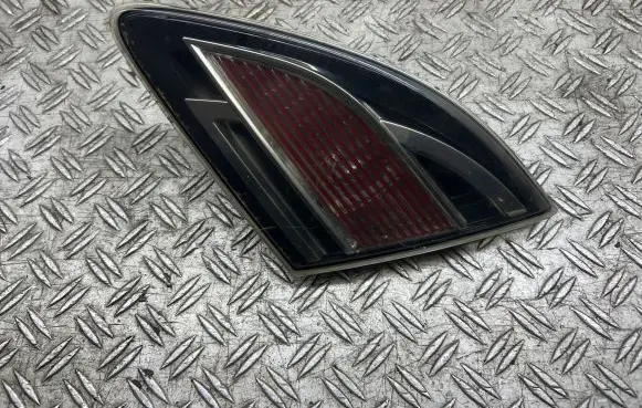 Mazda 6 Tailgate rear/tail lights 13241055