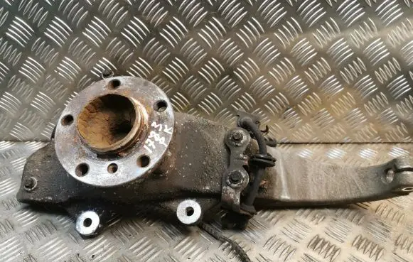 BMW 6 F12 F13 Front wheel hub 31216775769 6775769