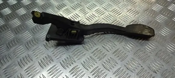 Fiat Panda II Brake pedal