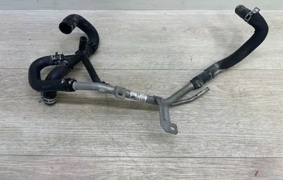 Porsche Macan (95B) Engine coolant pipe/hose 95B121065A 95B819350A 95B121049