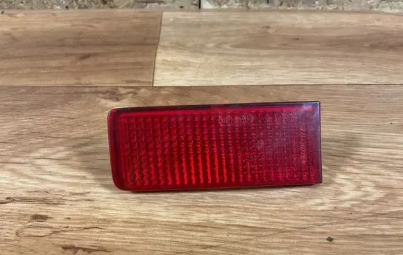 Volkswagen Touareg II Rear tail light reflector 7P6945106