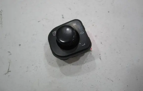 Volkswagen PASSAT B6 Wing mirror switch 1K0959565K