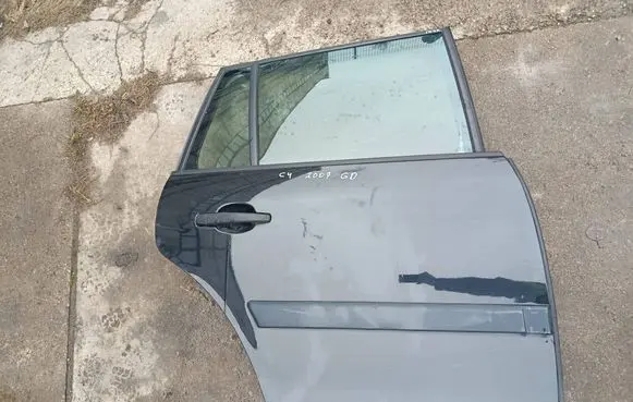 Citroen C4 I Picasso Rear door
