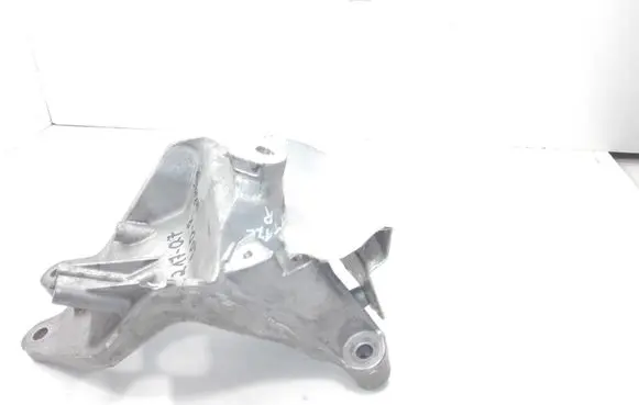 Audi Q7 4M Engine mounting bracket 4M0199308A