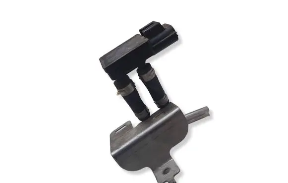 Ford Ranger Exhaust gas pressure sensor 6G9N5L200AB