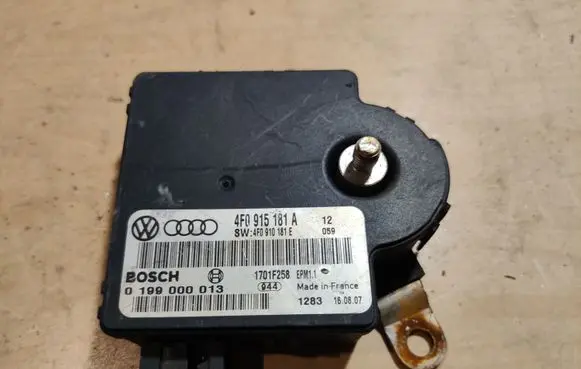 Audi A6 S6 C6 4F Power management control unit 4F0915181A 4F0910181E