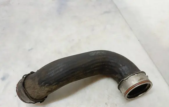 Mercedes-Benz E W210 Intercooler hose/pipe 2105284682