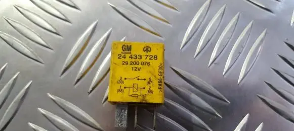 Opel Vectra B Other relay gm24433728 24433728