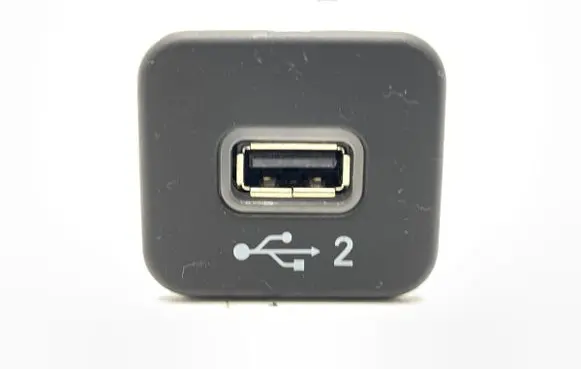 Jeep Cherokee USB socket connector 6NC18DX9AA