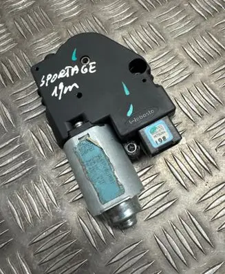 Hyundai Santa Fe Sunroof motor/actuator 2226116a