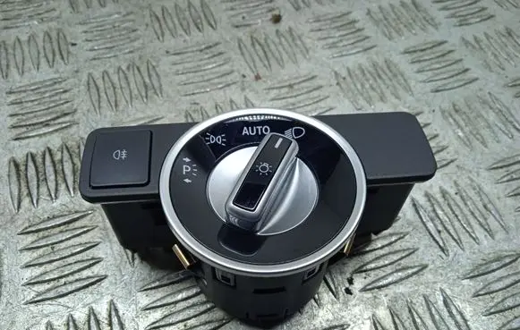 Mercedes-Benz GLA W156 Light switch A2129050551