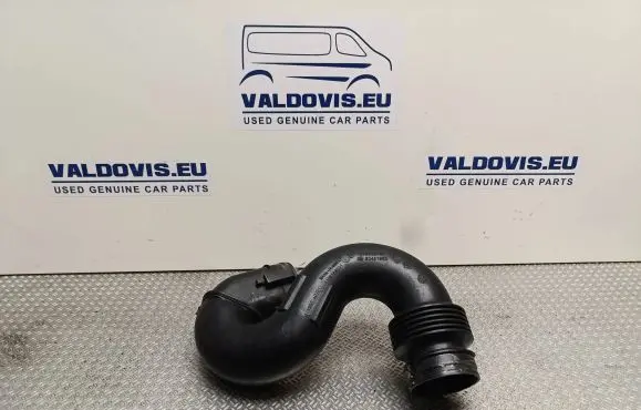 Opel Vivaro Air intake duct part 165555514R 93451665