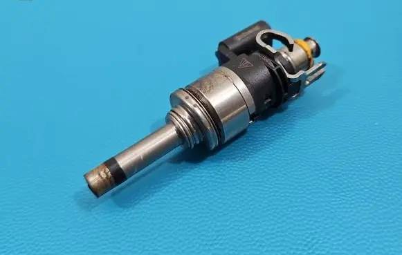 Porsche Panamera (970) Fuel injector 94611012860 IMPRK1520230