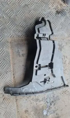 Volvo V70 Front bumper mounting bracket 08693182