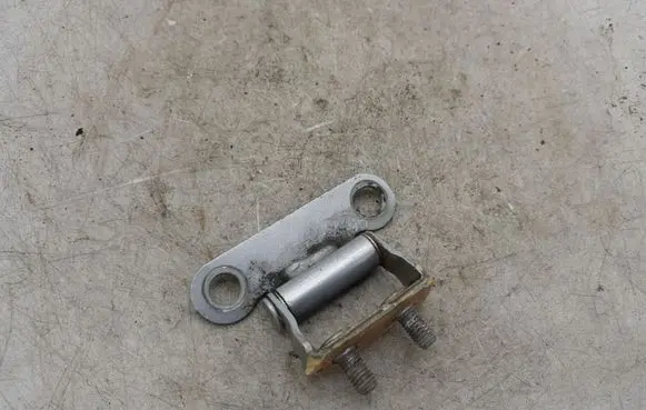 Toyota Corolla Verso AR10 Tailgate/trunk/boot hinge NOCODE